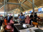 Mudik Lebaran, Divisi Promosi UKSW Berikan Layanan di Rest Area
