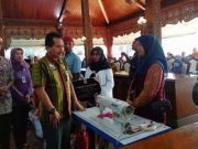 Mesin Jahit untuk Chalimah, Penjahit Tuna Rungu dari Bawu