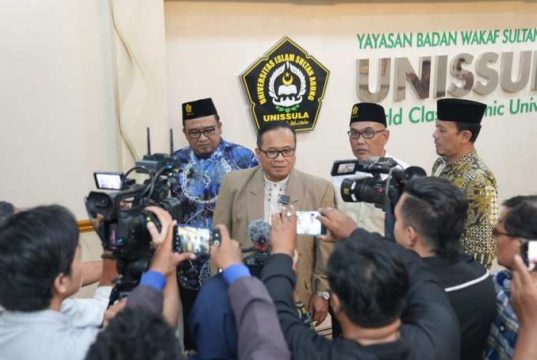 Rektor Unissula: ” Sudah Saatnya Selamatkan KPK “