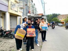 BEM dan Orma FTIK USM Bagikan Takjil
