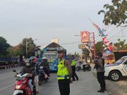 Puncak Arus Balik, Polres Kudus Turunkan Personel di Sejumlah Simpul Kemacetan