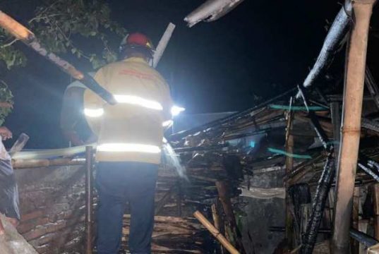 Sebuah Rumah di Brati Grobogan Terbakar Saat Pemilik Tidur Lelap