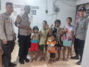 Polsek Grobogan Bagikan Paket Toleransi Takjil dan Telur Paskah