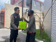 Tim Konselor Polresta Surakarta Bagikan Sembako Kepada Supeltas