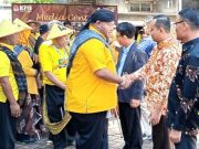 Ke KPU, Partai Golkar Memakai Dress Code Busana Petani Nuansa Kuning