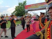 Kapolres Klaten yang Baru AKBP Warsono disambut Upacara Pedang Pora