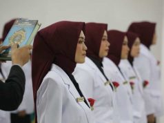 14 Bidan Baru Unissula Jalani Prosesi Sumpah