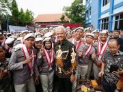 258 Wisudawan SMKN Jateng Dilepas dengan Penuh Haru