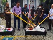 Kejari Grobogan Musnahkan Barang Bukti 38 Perkara