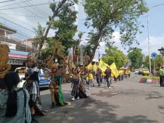 Daftarkan Bacaleg ke KPU, DPD Golkar Grobogan Targetkan Lima Kursi
