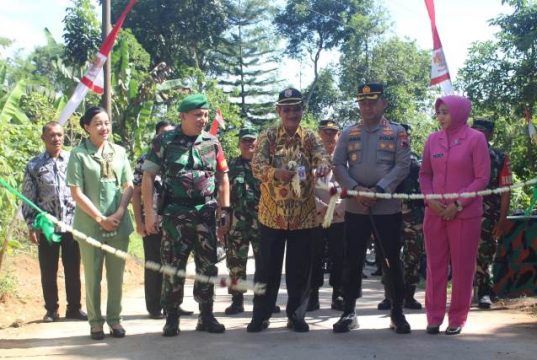Dandim Tutup TMMD Kendal, Jalan Baru Diharapkan Tingkatkan Perekonomian Warga