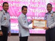 Konsisten Lakukan Pemusnahan Arsip, Kanim Wonosobo Terima Penghargaan dari Kakanwil Kemenkum HAM Jateng