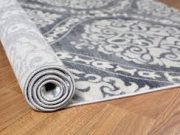 Tips Mencuci Karpet Bahan Beludru Agar Tidak Rusak