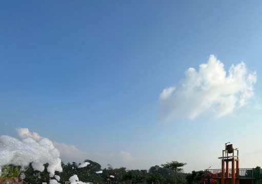 Ada Wisata Mandi Busa di Puncak Sumosari