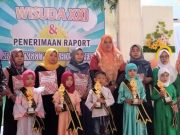 112 Siswa KB- RA Unggulan Nafa Petekeyan Diwisuda, Beragam Kreativitas Ditampilkan