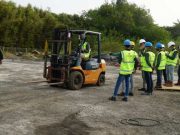 Tingkatkan Kompetensi Masyarakat Sekitar PLTU Tanjung Jati B, PLN Gelar Pelatihan dan Sertifikasi K3 Operator Forklift