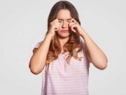Pengguna Gadget Wajib Simak! Ini 7 Tips Mencegah Mata Kering