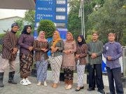 Peringati Hari Lahir Pancasila Operator SPBU di Purwodadi Pakai Busana Jawa