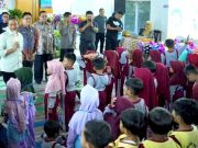 Bersama Anak-anak, Bupati Pacitan Menyanyikan Lagu Balonku