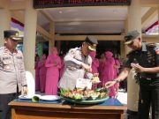 Dansecata Gombong dan Personel TNI Beri Selamat ke Polres Kebumen