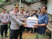 Polres Kebumen Sambangi Korban Gempa di Beberapa Titik