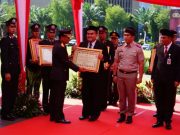 Bupati Blora Terima Penghargaan dari Kapolda Jateng atas Gigihnya Dorong Pembangunan RS Bhayangkara