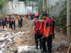 BPBD dan Tim SAR Gabungan Gerak Cepat Evakuasi Korban Longsor di Ngaliyan