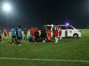 Persijap Ditekuk Persela, Ambulan Masuk Lapangan