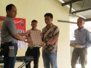 Polsek Kajoran Beri Penghargaan Anggota