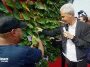 2024 Bungkus Nasi Krawu Tak Disentuh Menunggu Seseorang, Siapa Dia?