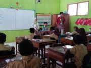 Bersama Mahasiswa UGM Siswa SDN 3 Tubanan Belajar Bahasa Jepang