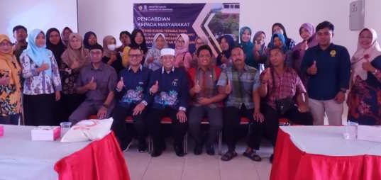 Tim PkM Dosen Magister Hukum USM Kritisi RTH di Kota Semarang