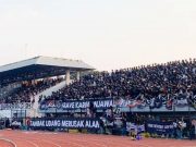 Tolak Tambak Udang Karimunjawa Muncul di Stadion Wijaya Kusuma Pati