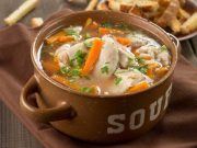 Begini Cara Bikin Sup Ayam Sederhana dan Lezat, Simpel!