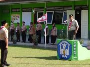 Peringatan Hari Pramuka di Halaman SMPN 1 Ambal Tertib dan Khidmad