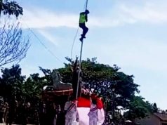 Aksi Heroik Bripka Suwarno, Saat Tali Bendera Macet