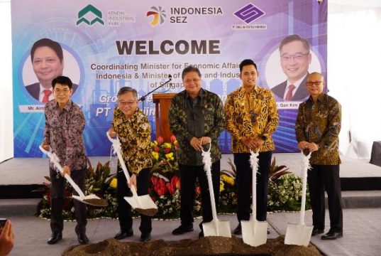 Menko Perekonomian Hadiri Acara Groundbreaking PT Dongjin Textile Indonesia di Kawasan Industri Kendal