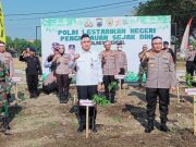 Polres Kendal Tanam 1.000 Pohon Trembesi dan Buah-Buahan