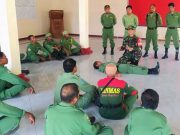 Tim Koramil dan Babinsa Melakukan Pembinaan Kepada Linmas Desa