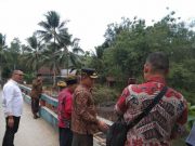 Bupati Tinjau Pembangunan Jembatan Kedungwringin Sempor