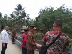 Bupati Tinjau Pembangunan Jembatan Kedungwringin Sempor