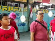 230 Kerupuk Digantung di Jalan untuk Dimakan Bersama