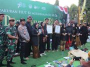 9.640 Sego Berkat Buntel Daun Jati Sepanjang Jalan Pemuda Blora, Tercatat MURI