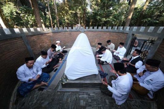 Setelah Vakum Karena Pandemi Covid 19, Tahun Ini Haul Syekh Subakir di Kebun Raya Gunung Tidar Digelar Lagi