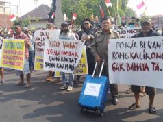 Dugaan Pengkondisian Proyek, Ratusan Massa Demo Pendopo Bupati Kudus