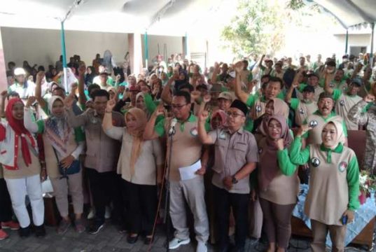 Ratusan Pedagang Pasar di Kudus Deklarasi Siap Menangkan Prabowo Jadi Presiden
