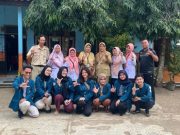 KKN Undip di Kabupaten Pekalongan, Siswa SDN 5 Larikan Doro Terima Paparan tentang Pengembangan Penulisan Sastra