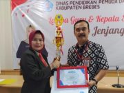 Idi Fitriyadi Juara 1 Kepala Sekolah Berprestasi Tingkat Brebes