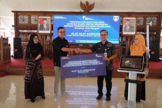 Yayasan BUMN Untuk Indonesia Bantu Ventilator dan Oxygen Concentrator Kepada RSUD Budi Rahayu