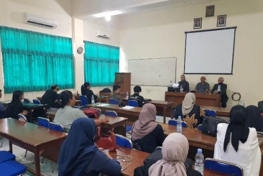 FISIP Unisri Gelar Uji Kompetensi Profesi Komunikasi bagi Dosen dan Mahasiswa
